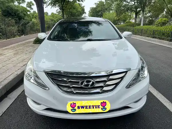 Hyundai Sonata 2011