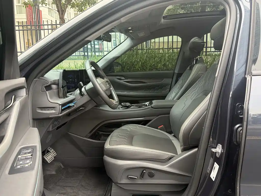 Ford Edge 2024 — фото 14