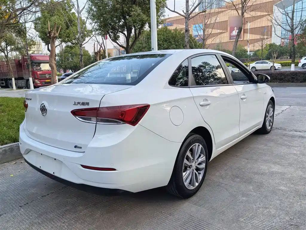 Buick Excelle 2023 — фото 21