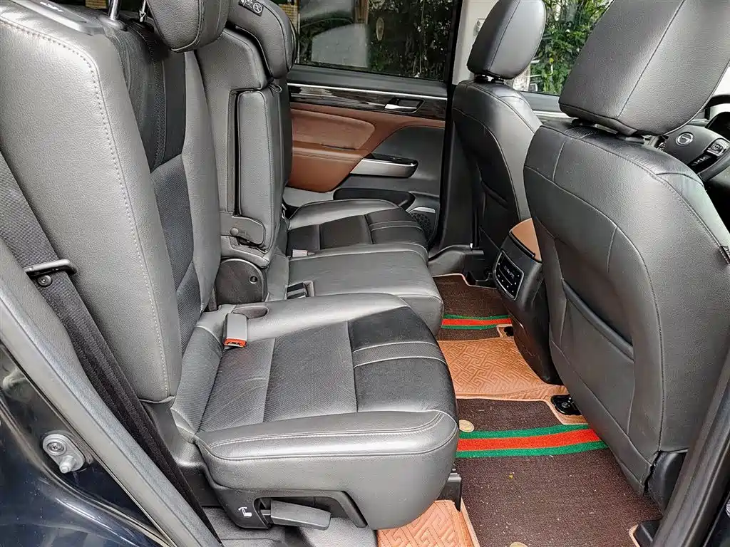 GAC Motor Trumpchi GS8 2017 — фото 11