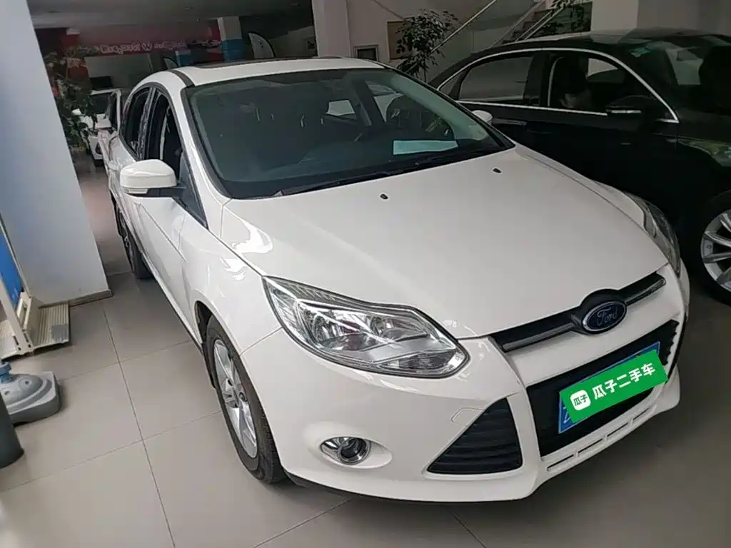 Ford Focus 2015 — фото 4