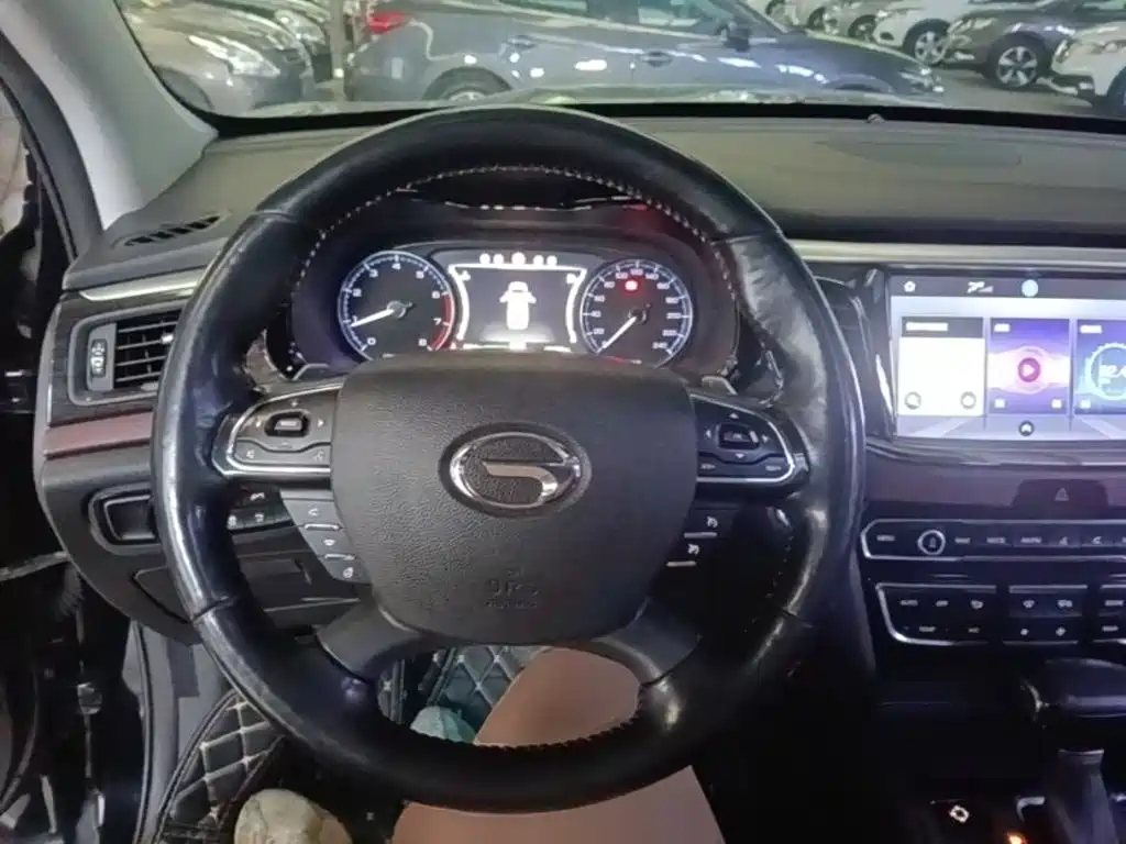 GAC Motor Trumpchi GS8 2018 — фото 11