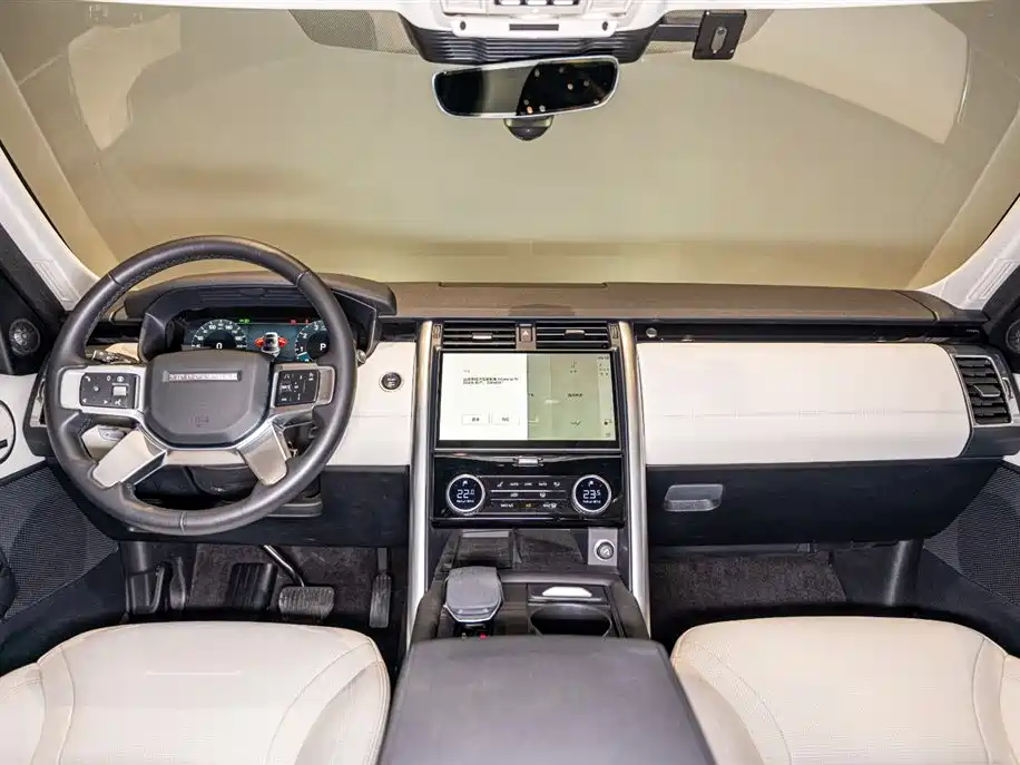 Land Rover Discovery 2025 — фото 11