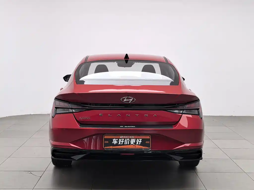 Hyundai Elantra 2021
