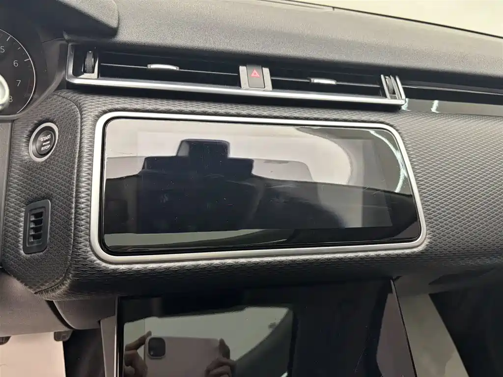 Land Rover Range Rover Velar 2018 — фото 17