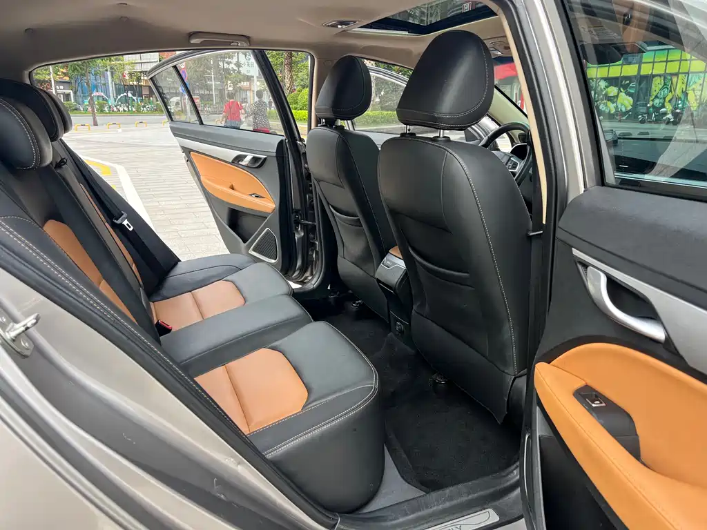 Geely Vision S1 2018 — фото 10