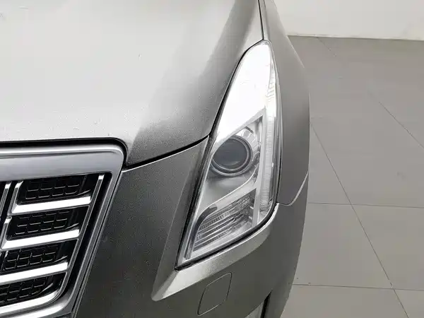 Cadillac XTS 2013