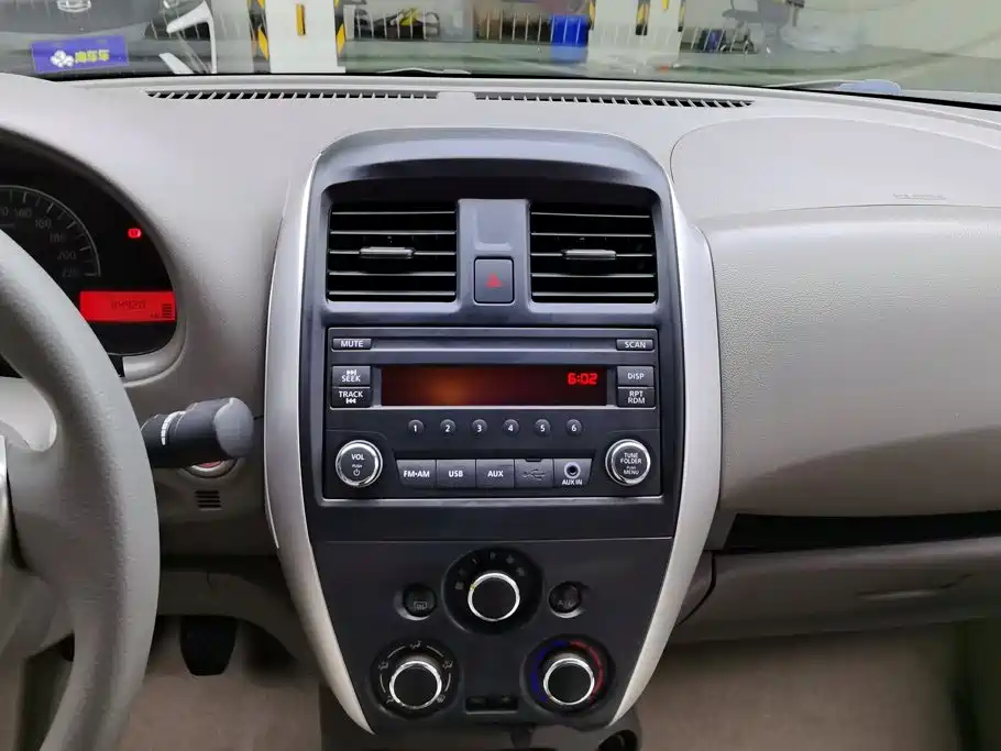 Nissan Sunny 2016 — фото 13
