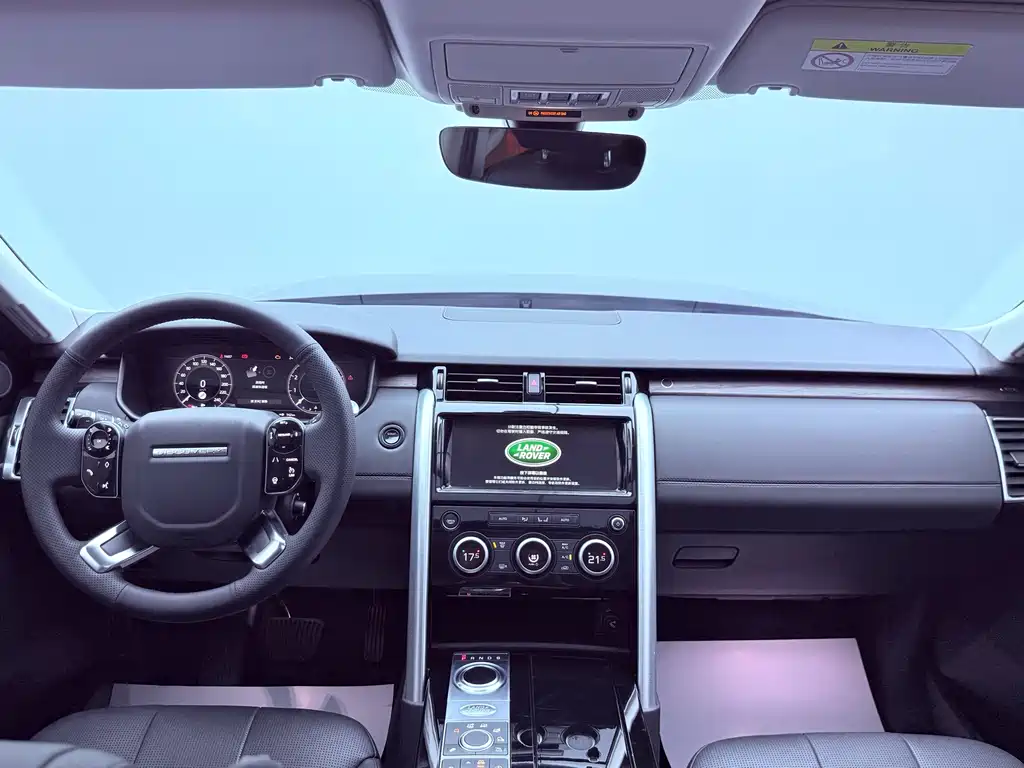 Land Rover Discovery 2019 — фото 15