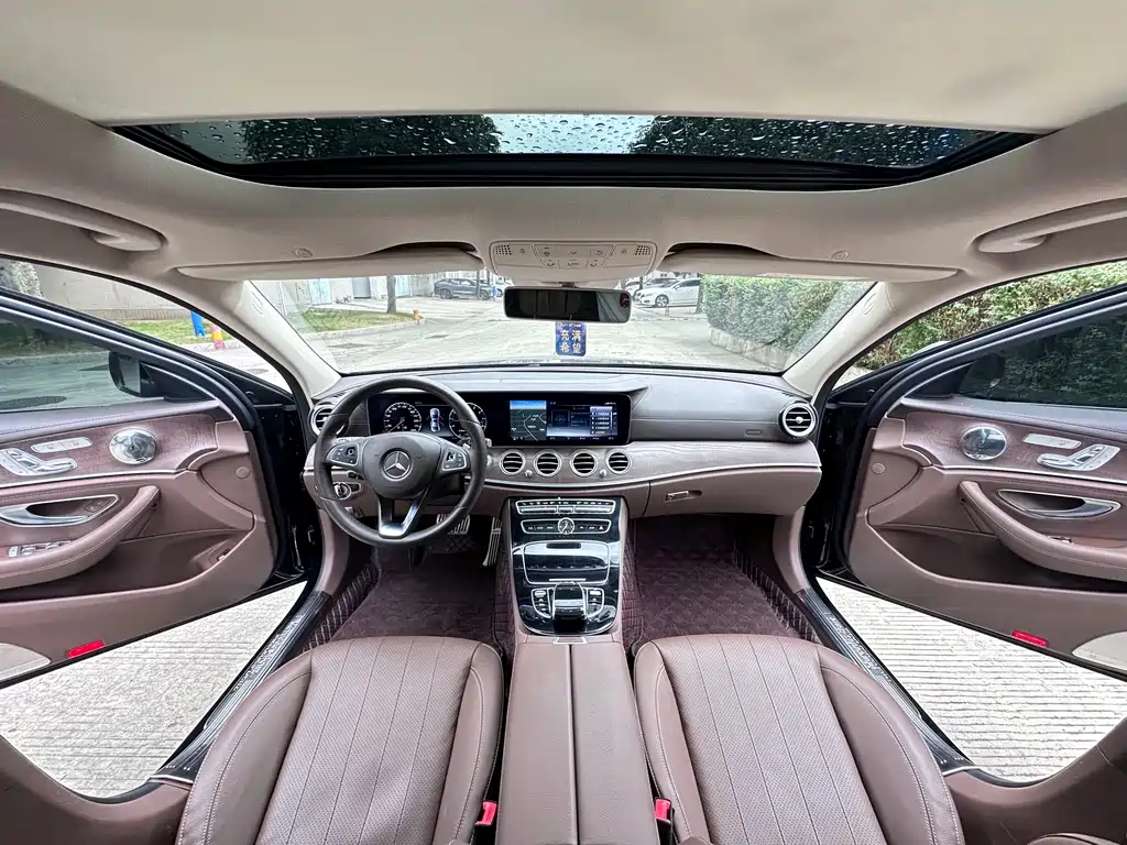 Mercedes-Benz E-Class 2017 — фото 10