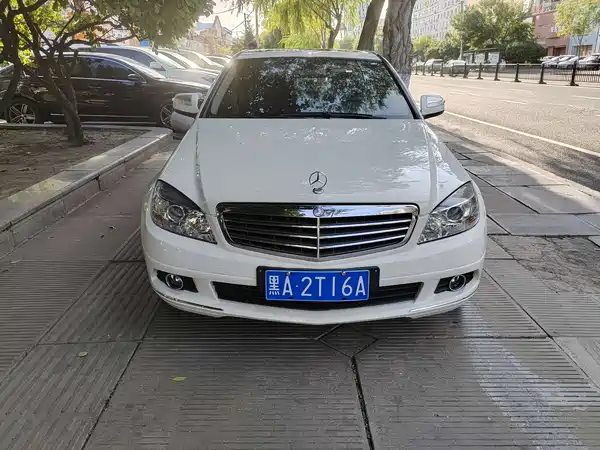 Mercedes-Benz C-Class 2010