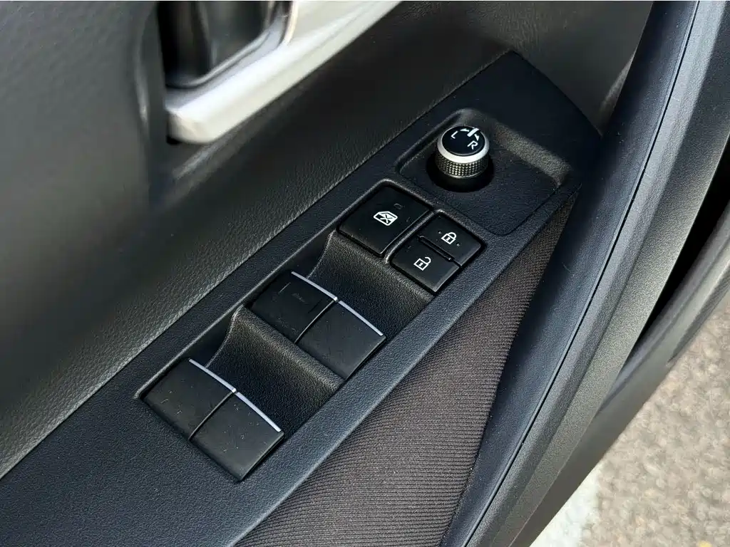 Toyota Levin 2025 — фото 14