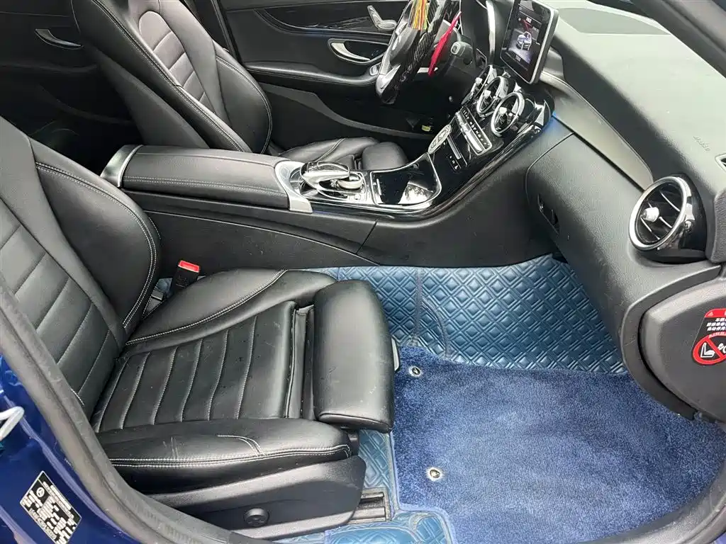 Mercedes-Benz C-Class 2018 — фото 14