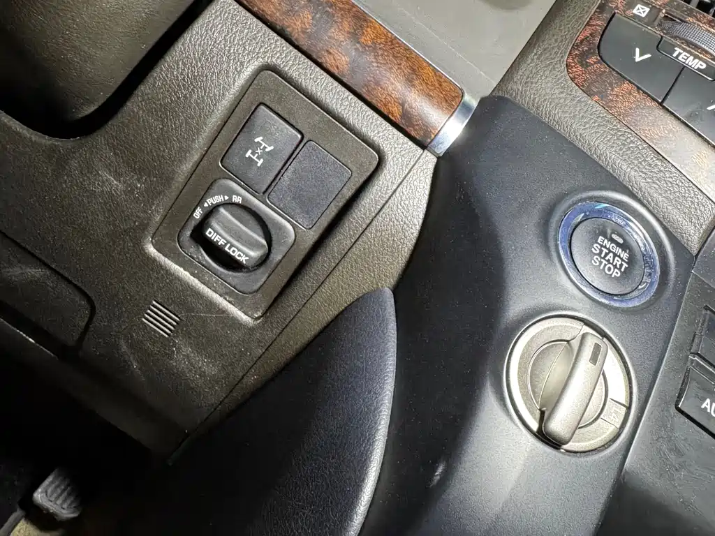 Toyota Land Cruiser 2012 — фото 20