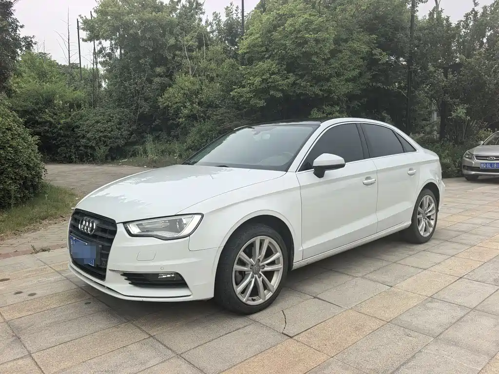 Audi A3 2016 — фото 1
