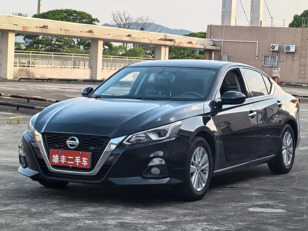Nissan Teana 2022
