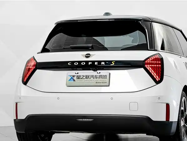 MINI Cooper 2024