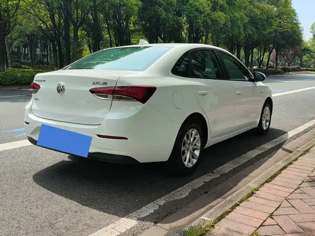 Buick Excelle 2019 — фото 4