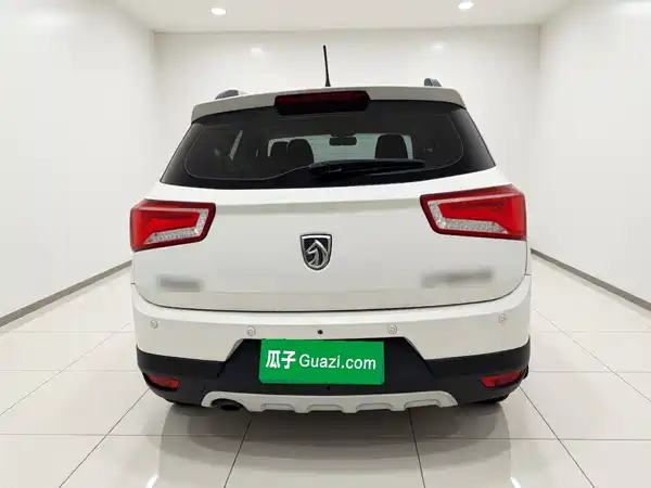 Baojun 560 2015