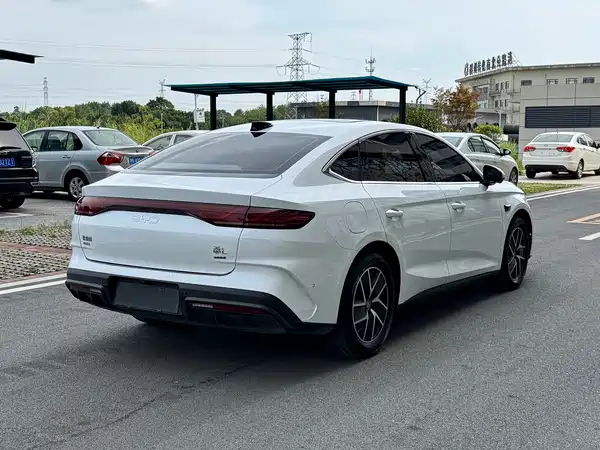 BYD Qin L 2025