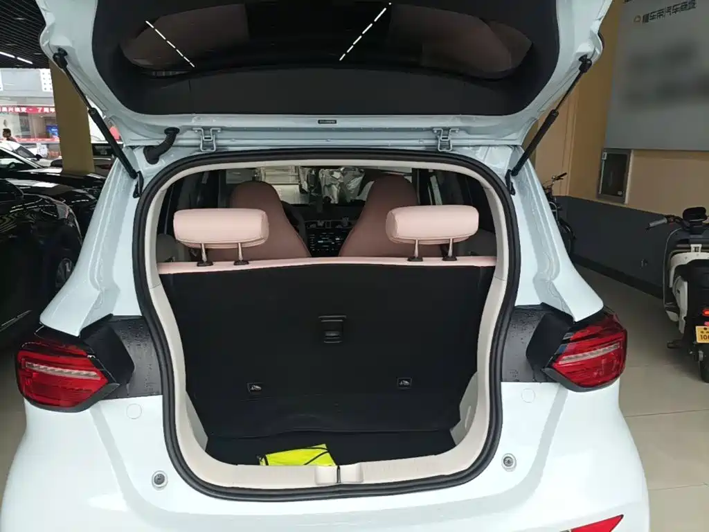 Leapmotor T03 2023 — фото 19