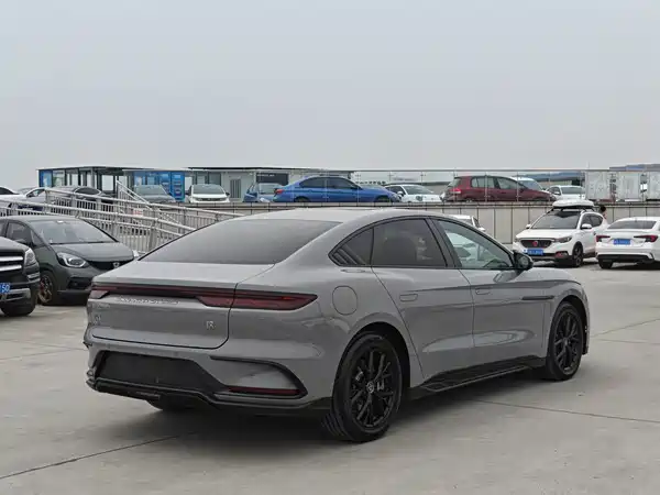 BYD Han 2025