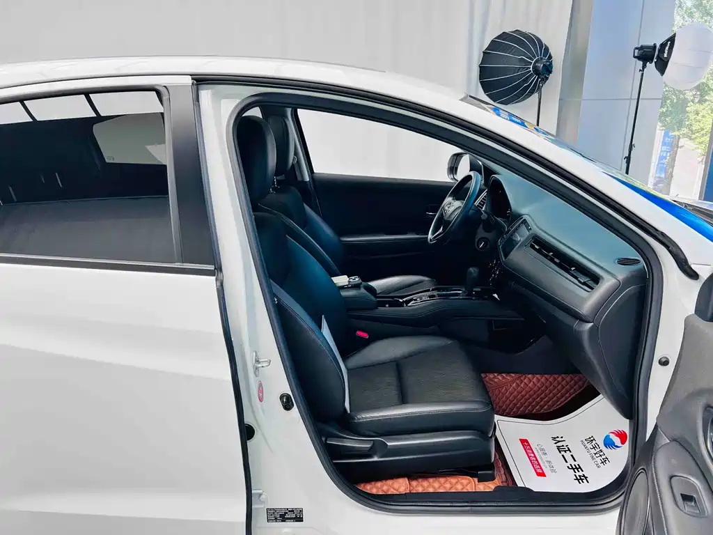 Honda Vezel 2022 — фото 23
