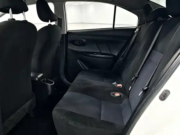 Toyota Yaris L 2019