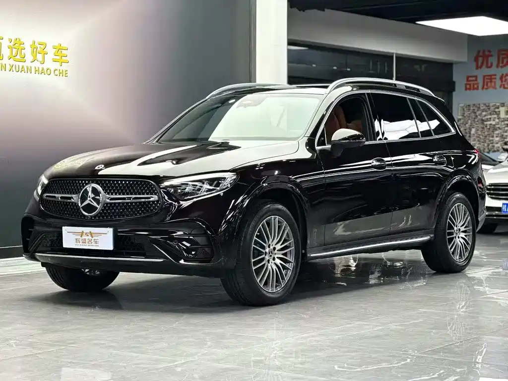 Mercedes-Benz GLC 2025 — фото 1