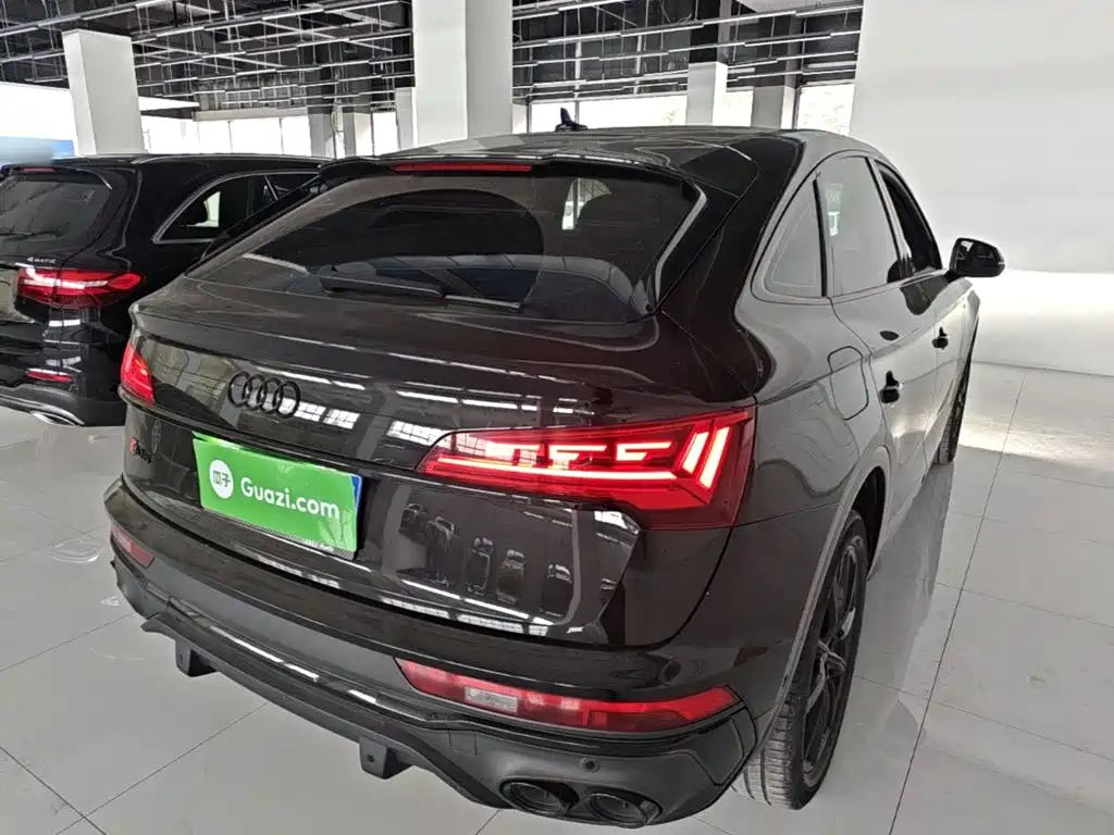 Audi Q5L Sportback 2021 — фото 7
