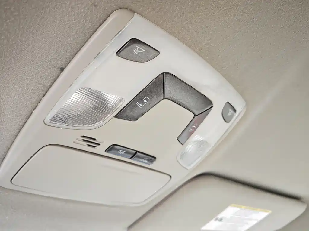 Toyota Sienna 2014 — фото 25