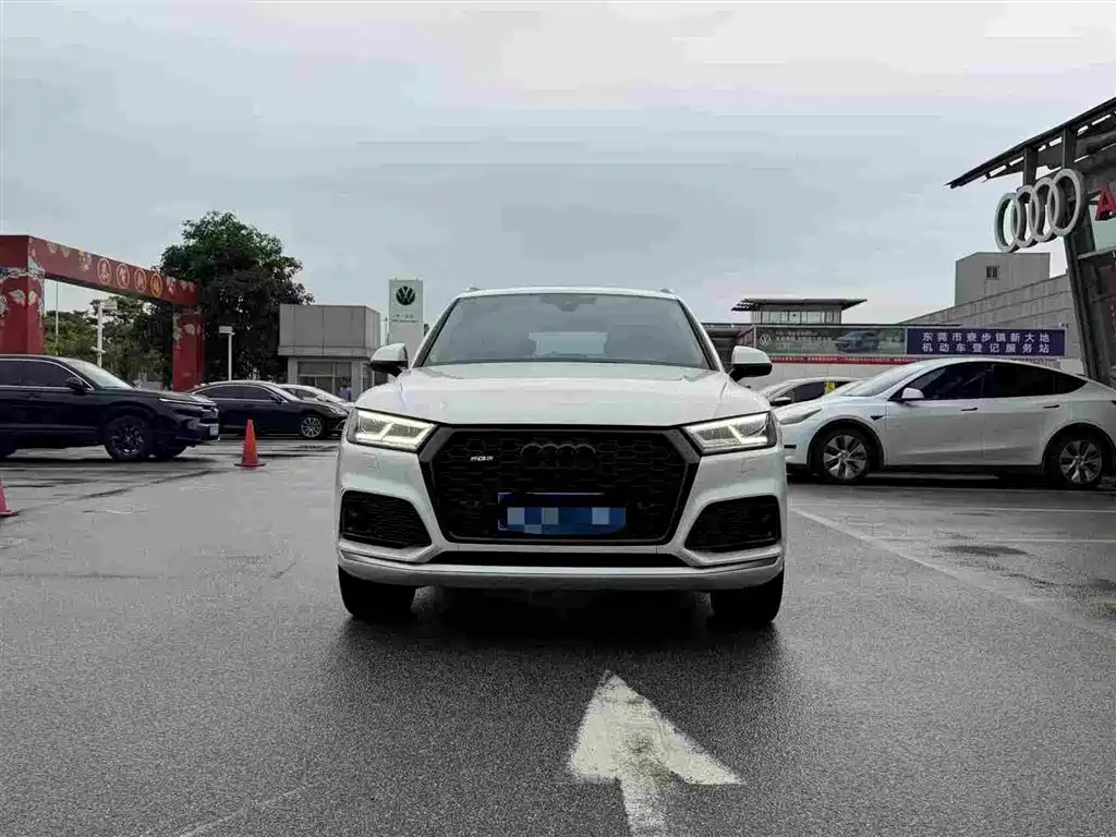 Audi Q5L 2020 — фото 2