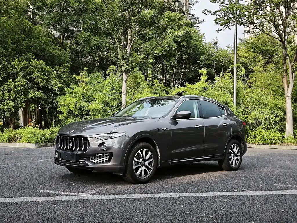 Maserati Levante 2017 — фото 1