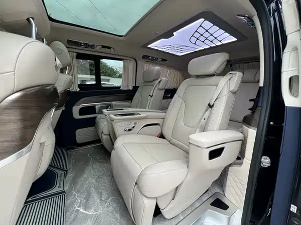 Mercedes-Benz V-Class 2023