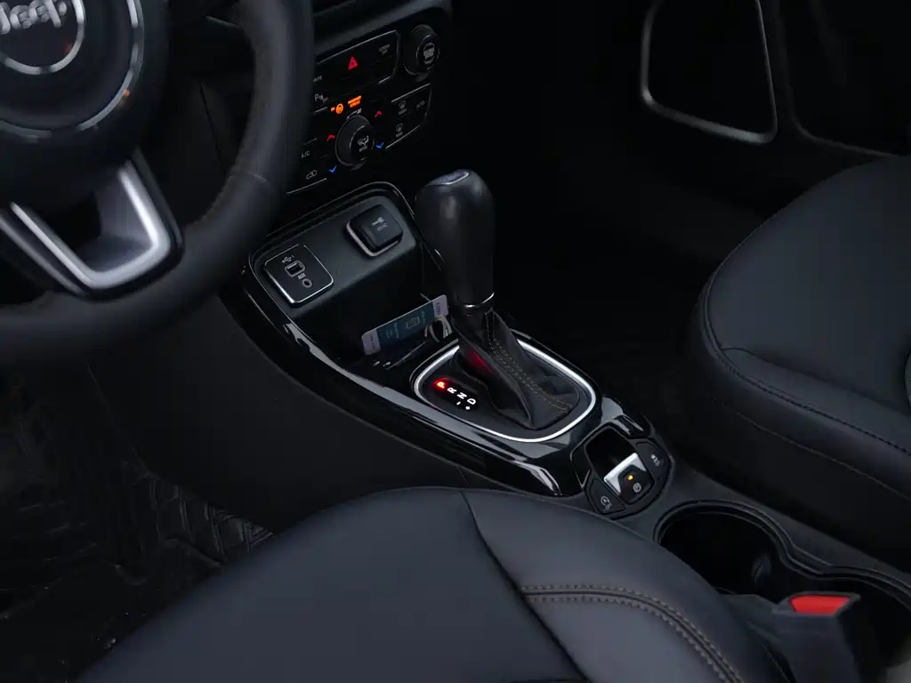Jeep Compass 2021 — фото 13