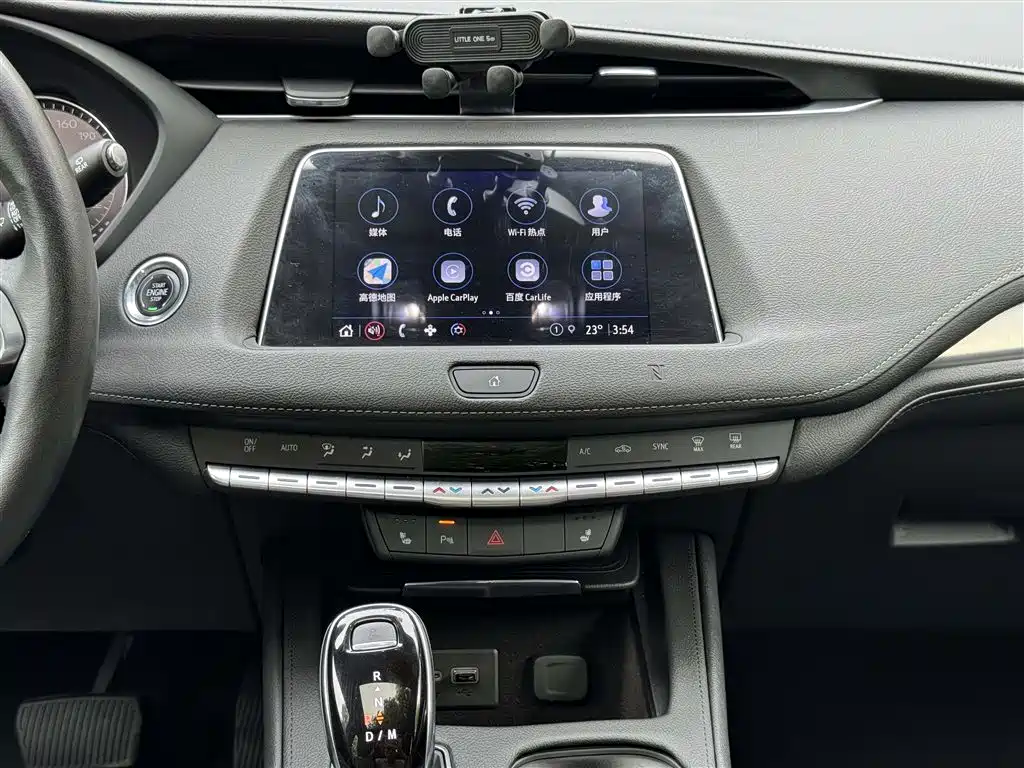 Cadillac XT4 2020 — фото 20