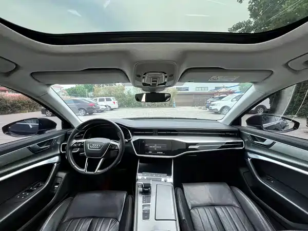 Audi A6L 2022