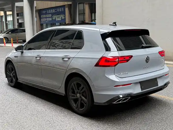 Volkswagen Golf 2022