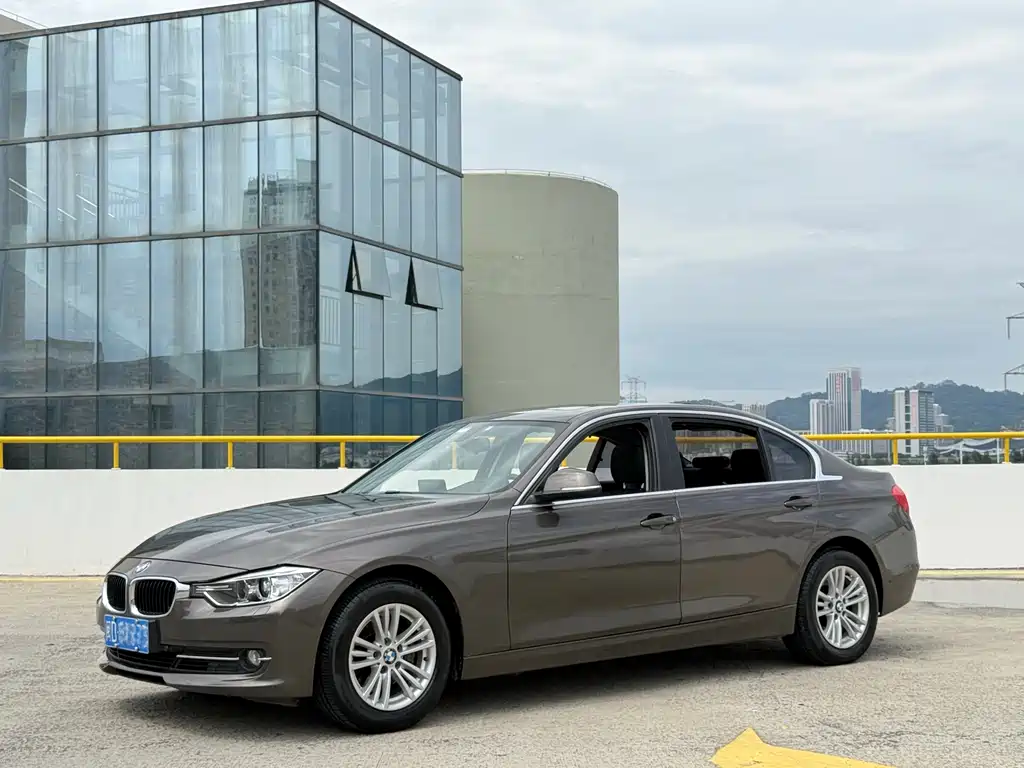BMW 3 Series 2013 — фото 1