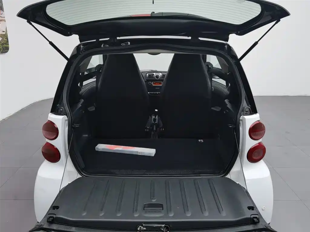 smart Fortwo 2013 — фото 16