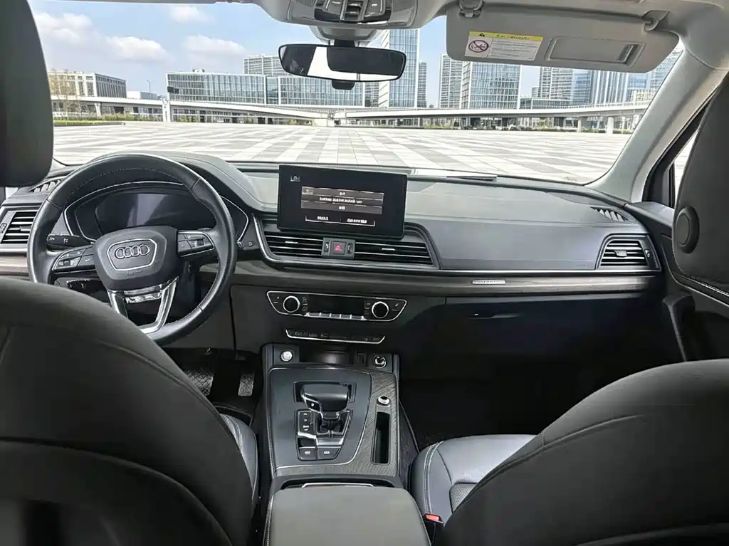 Audi Q5L 2023 — фото 5