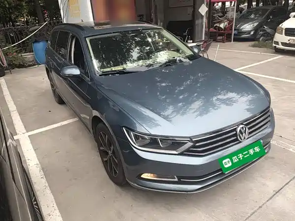 Volkswagen Viloran 2018