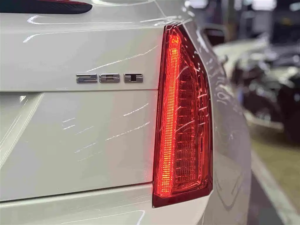 Cadillac ATS-L 2018 — фото 16