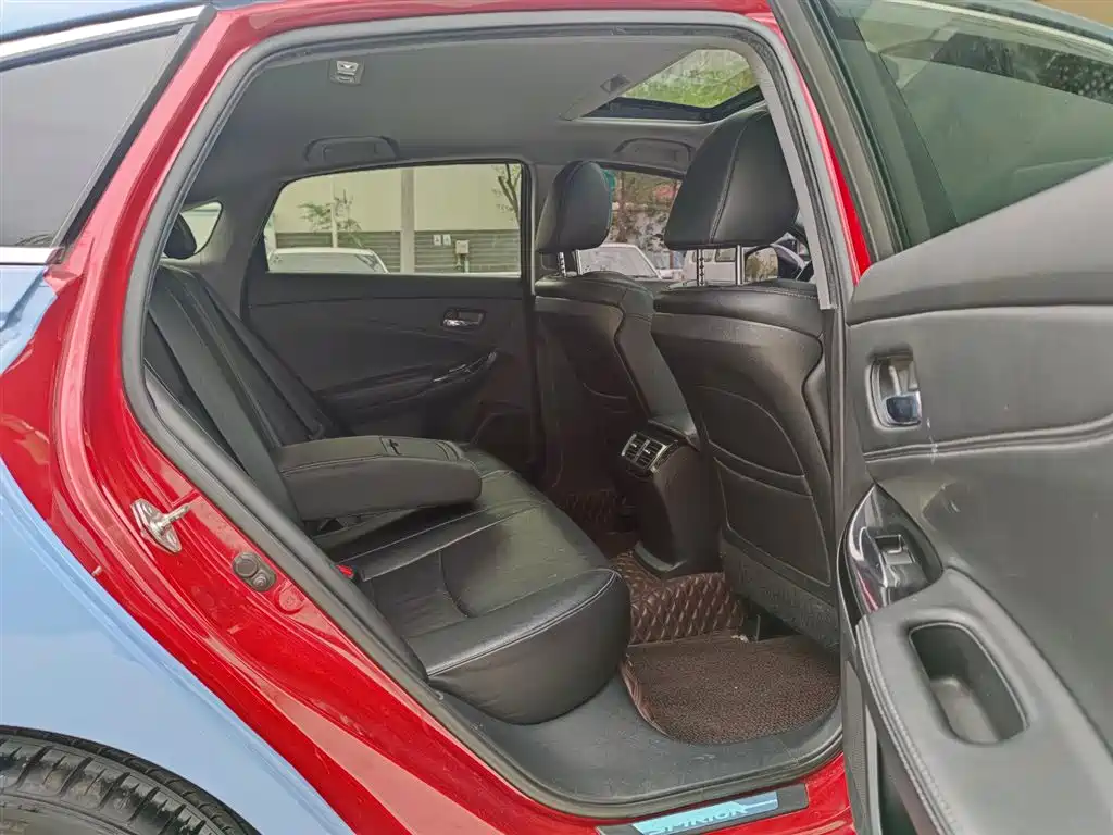 Honda Spirior 2016 — фото 11