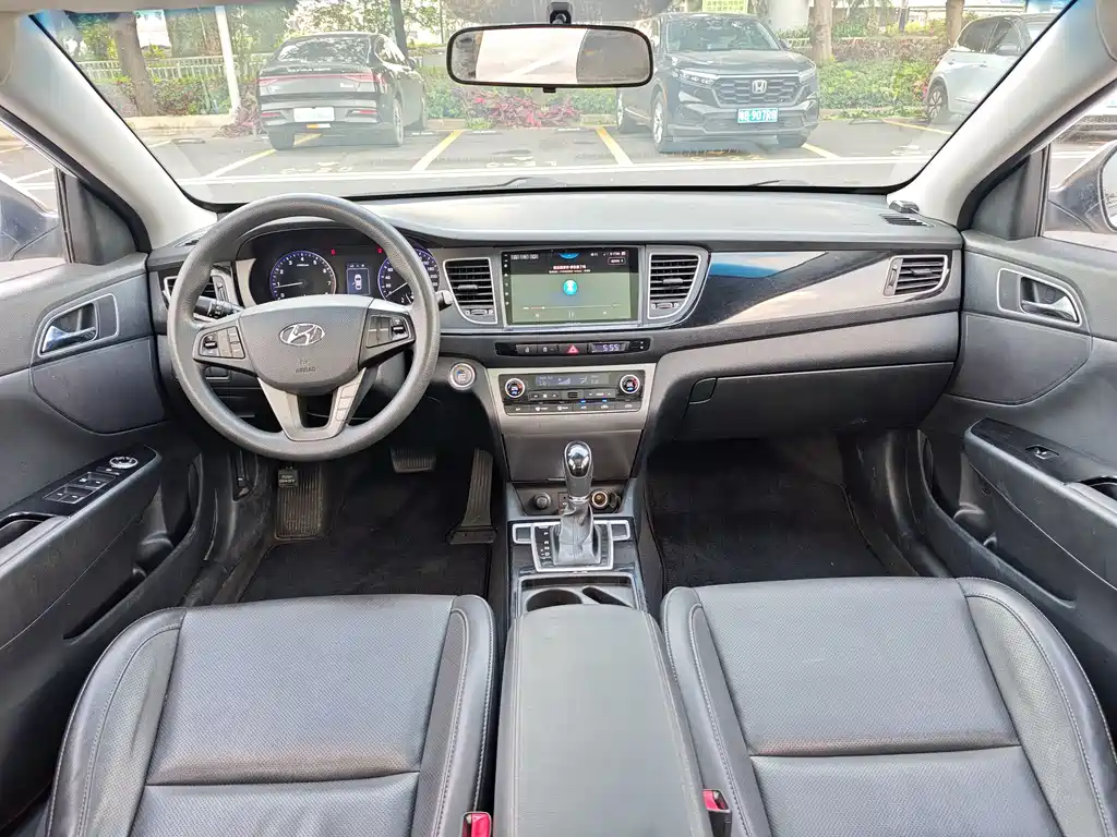 Hyundai Mistra 2015 — фото 15