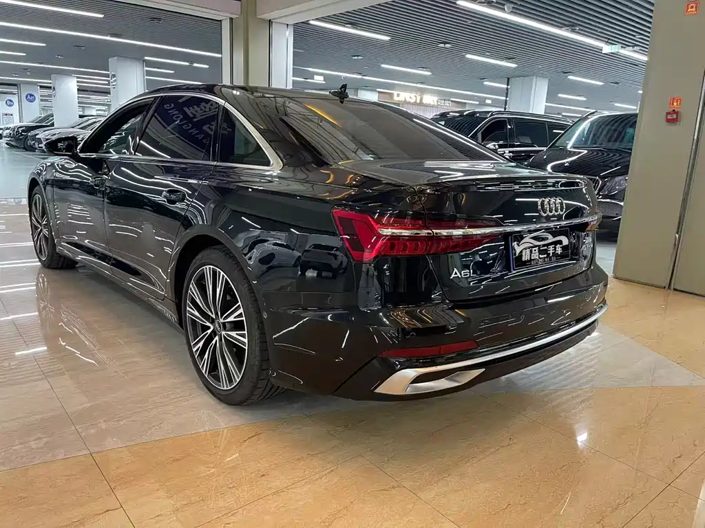 Audi A6L 2025 — фото 20