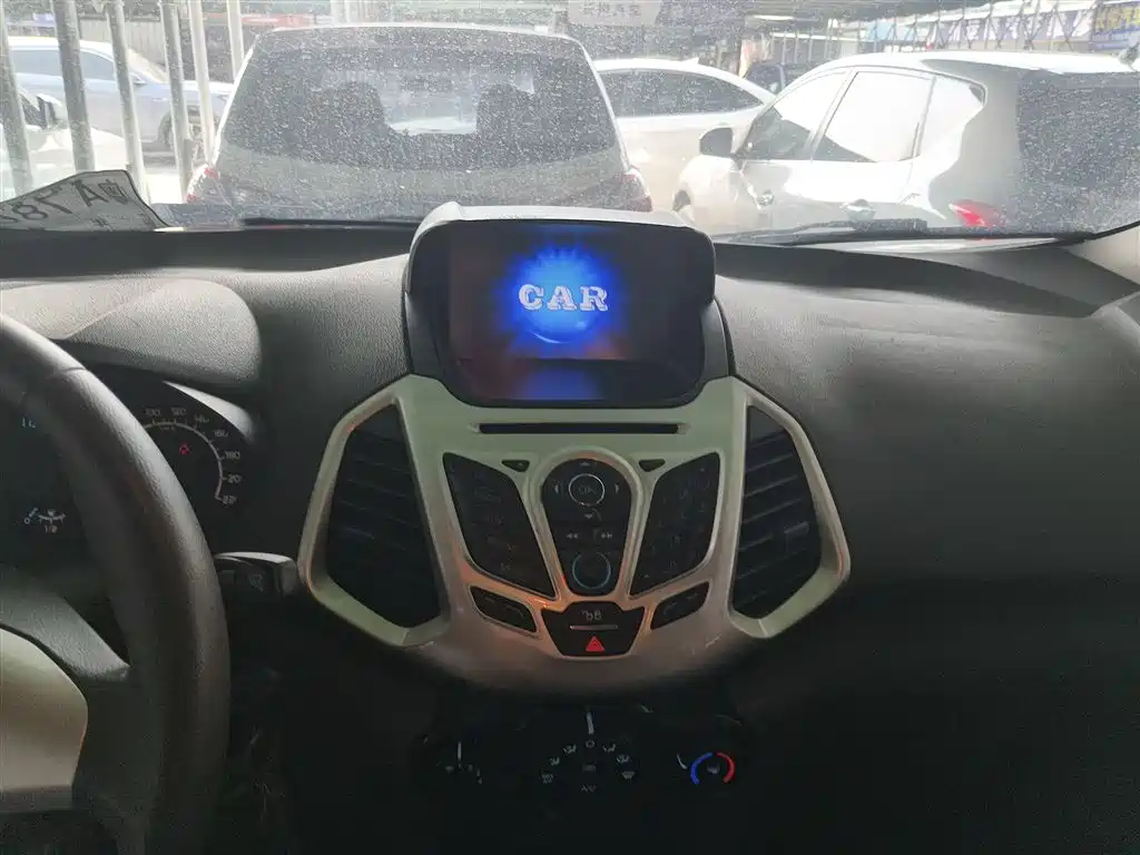 Ford Ecosport 2015 — фото 5