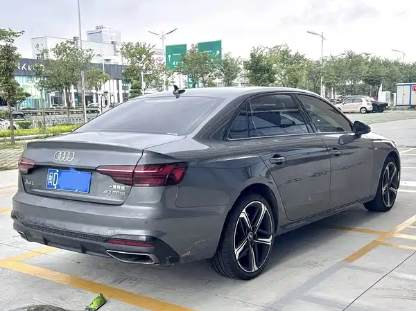 Audi A4L 2024
