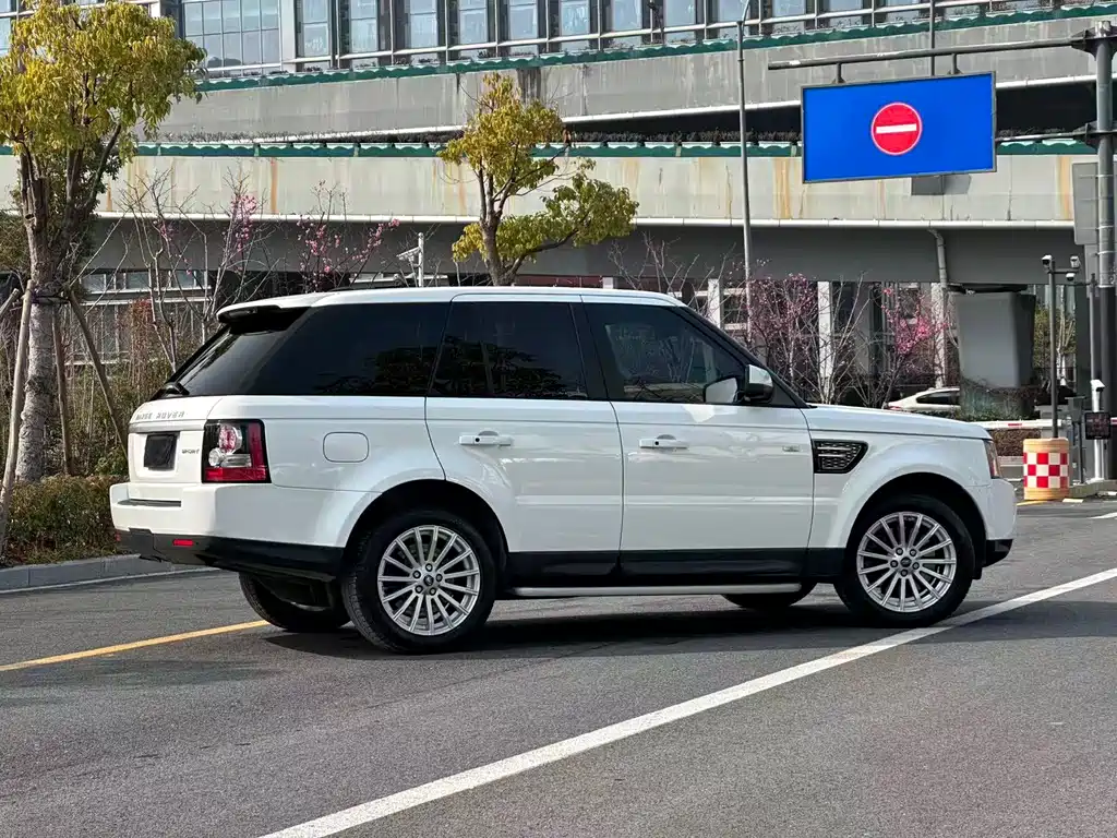 Land Rover Sport 2013 — фото 13