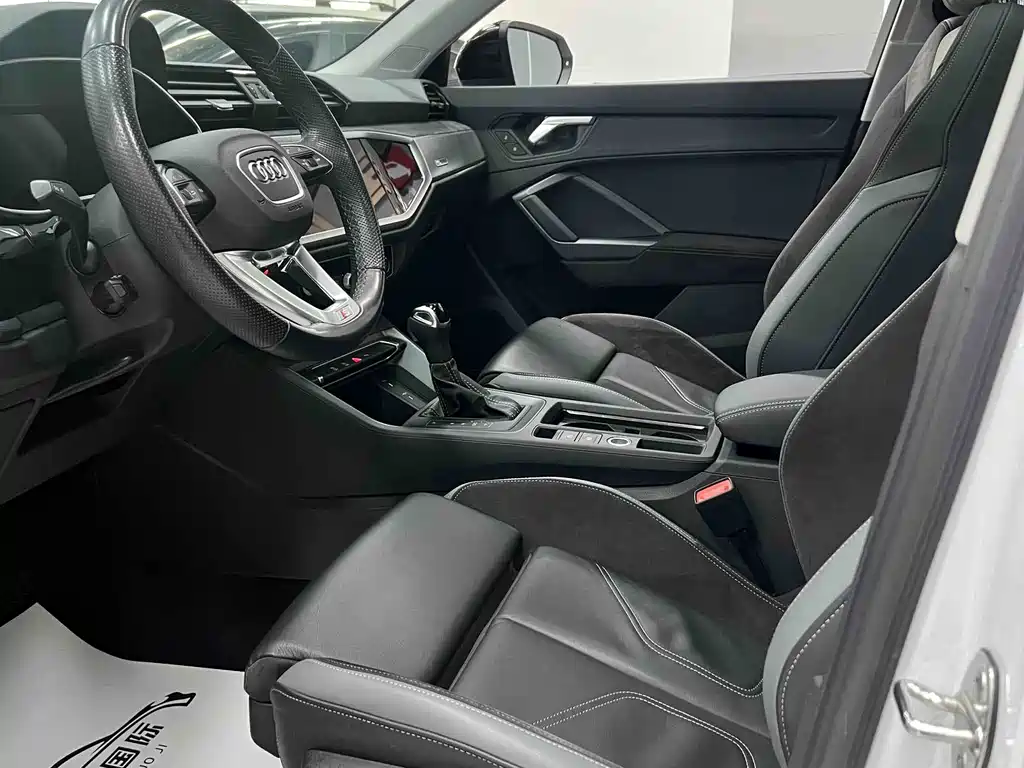 Audi Q3 Sportback 2023 — фото 8